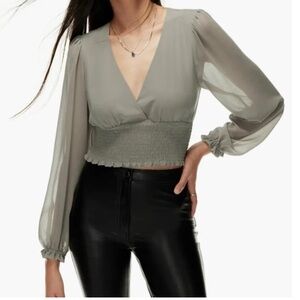aritzia wilfred wistful blouse sage green chiffon sleeves in medium